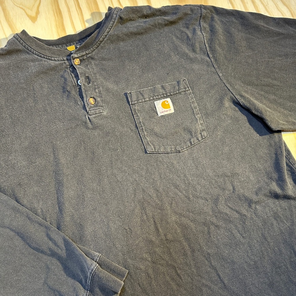 Carhartt Mens XL Black Long Sleeve Henley Pocket T-Shirt Original Fit Distressed